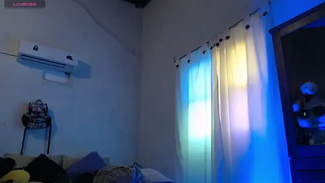 Snapshot of MARIELSINS_1111 chatting on October 10, 8:14 pm MARIELSINS 1111 online show from October 10, 8:14 pm