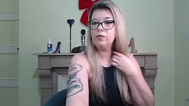 kamilalova online show from March 31, 2:17 pm