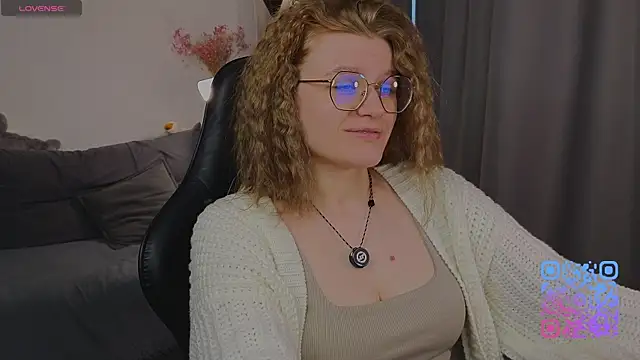  JessieVibes online show from July 7, 1:36 pm