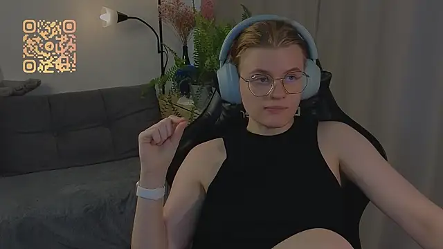  JessieVibes online show from July 30, 1:56 pm