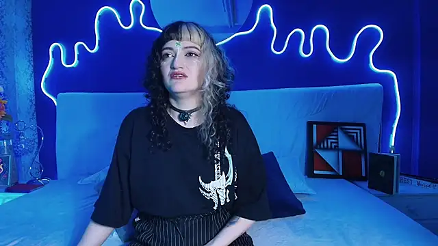 JeanneSabatier online show from April 30, 8:57 pm