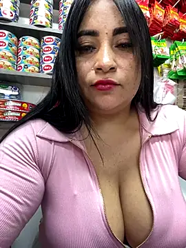 Snapshot of Miia_Jazmin chatting on October 6, 4:12 pm Miia Jazmin online show from October 6, 4:12 pm
