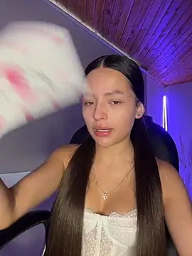 Sofia18 pinkk online show from June 17, 9:49 pm