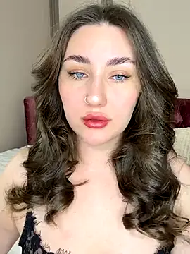 KiraBarlows online show from November 18, 8:21 pm