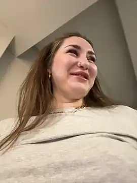 KiraBarlows online show from March 7, 8:38 pm