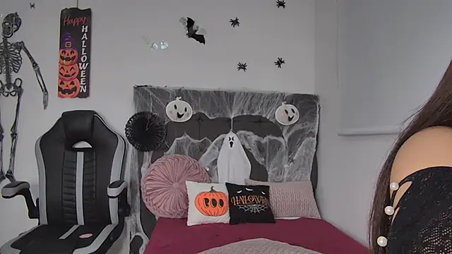 AmandaBrooks 18 online show from October 15, 1:30 am