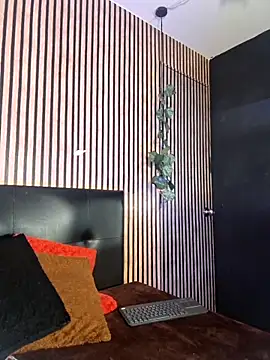 Snapshot of Sophie_new25 chatting on October 7, 12:31 pm Sophie new25 online show from October 7, 12:31 pm