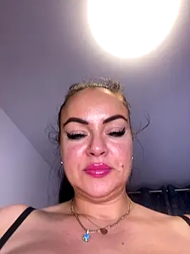 HotLivv69 online show from November 2, 11:08 pm