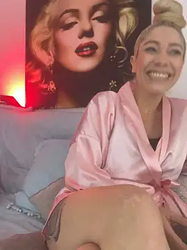 viktoria davis  online show from June 9, 1:38 am
