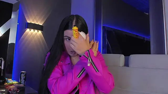 ValeriaOrtega online show from September 19, 12:37 pm