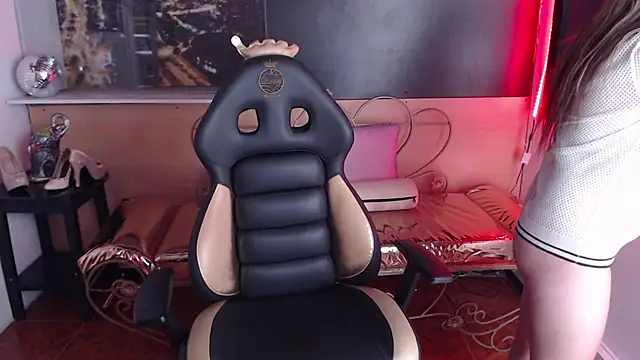 Kitten Cam online show from October 23, 3:23 am