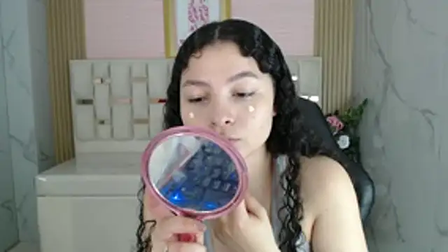 shalon diaz s online show from January 16, 8:16 pm