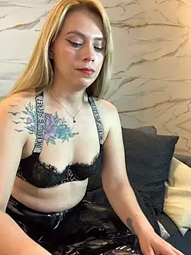 SammyLauren online show from July 28, 9:03 pm