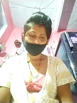 Snapshot of Bhavya_Bhan chatting on October 20, 12:57 am Bhavya Bhan online show from October 20, 12:57 am
