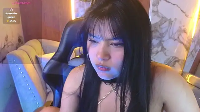 Paulette v online show from July 28, 2:13 pm