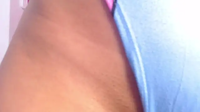 Snapshot of tinyy_whore18 chatting on October 7, 5:06 pm tinyy whore18 online show from October 7, 5:06 pm