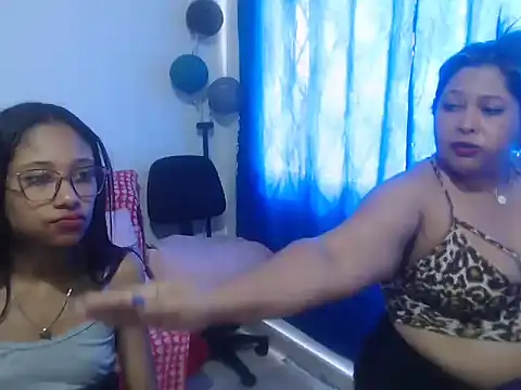 LITTLEDOLLHOT online show from November 17, 5:13 pm