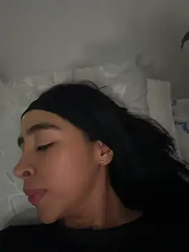 sophierooy22 online show from June 30, 11:04 pm
