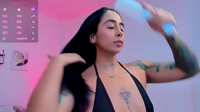 sophierooy22 online show from October 16, 12:35 am