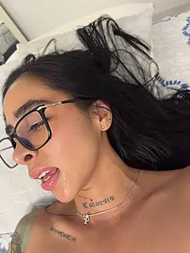 sophierooy22 online show from July 9, 4:31 pm