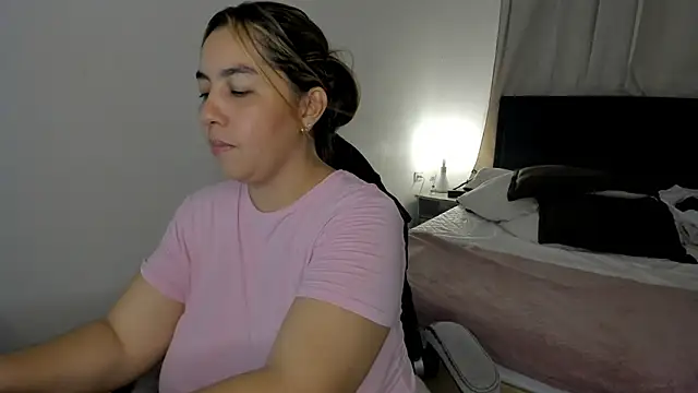 brithany olson25 online show from March 8, 1:46 am