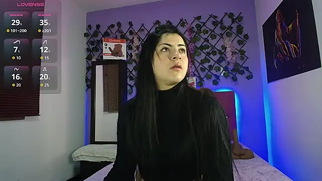 Emmie Hot online show from July 25, 12:01 pm