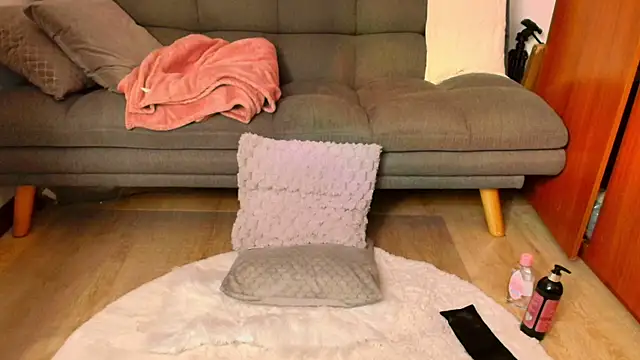 love sharol  online show from June 21, 1:26 pm