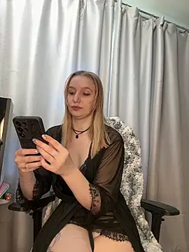 LillyFan-X online show from June 3, 5:41 am