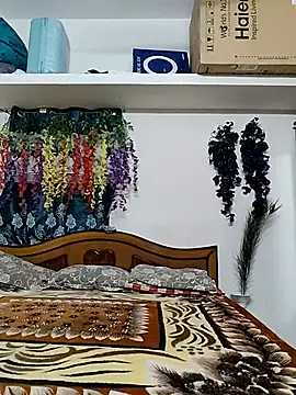 Tamil Aathira online show from November 7, 9:42 pm