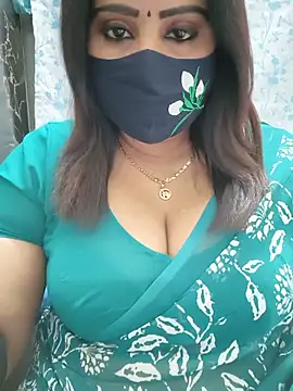 Queenflowerr online show from June 19, 2:20 pm