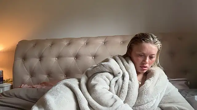 blissdimicco online show from February 26, 1:54 pm