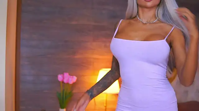 Juicy Jessye online show from June 29, 7:46 pm