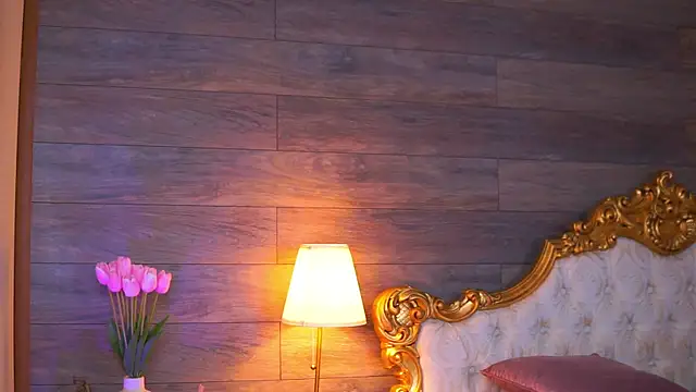 Juicy Jessye online show from July 8, 8:00 pm
