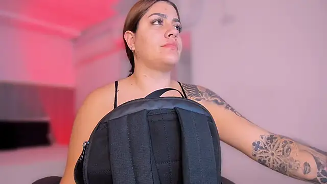 bonnieAn online show from September 9, 11:10 am