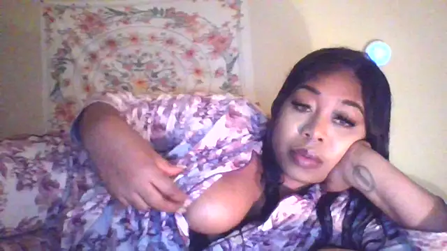 angeliquebelcali online show from October 16, 11:40 pm