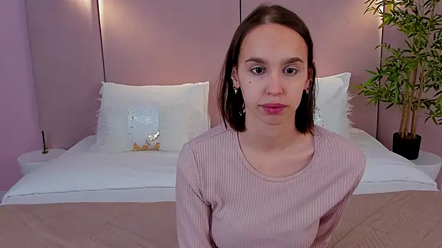 SandraTucker online show from February 6, 2:59 am