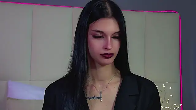 Snapshot of BeverlyMost chatting on September 18, 12:15 pm BeverlyMost online show from September 18, 12:15 pm