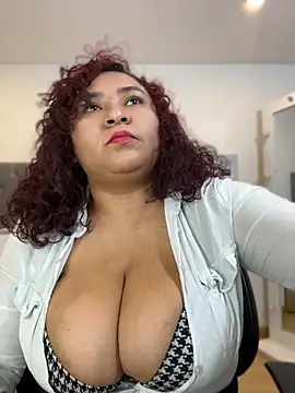 KarlaWild online show from July 9, 4:53 pm