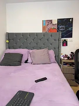 KarlaWild online show from October 28, 4:24 pm