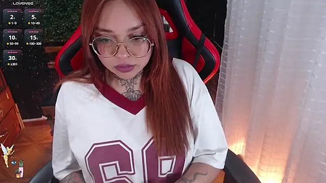 natyk m online show from December 3, 11:18 pm