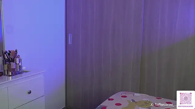 sophi lii online show from November 18, 11:15 pm