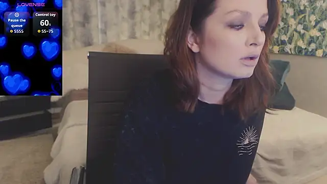 BritneyBarker online show from June 18, 3:50 pm