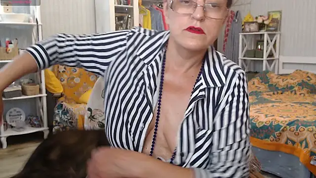 Soffya Soy online show from July 24, 4:16 pm