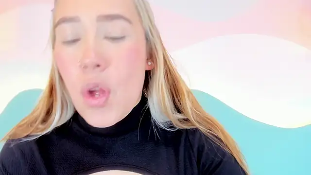 Lannajansen online show from November 15, 3:24 pm