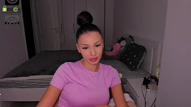 HelenShawn online show from October 7, 8:46 pm