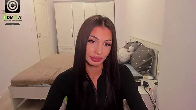 HelenShawn online show from September 11, 8:20 pm