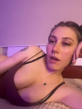 Molli Luv online show from October 25, 3:52 pm