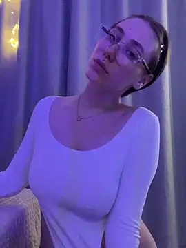 Molli Luv online show from October 4, 3:27 pm