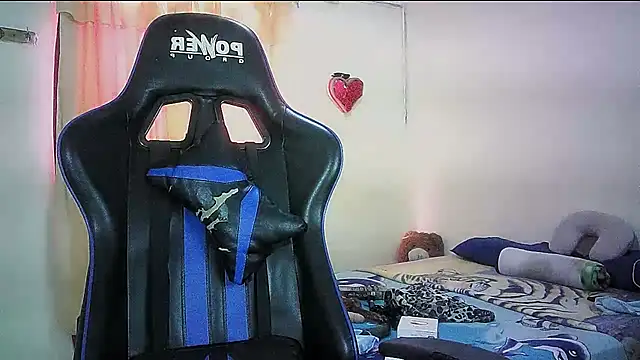 mariana0x online show from July 10, 1:22 pm