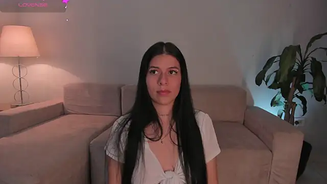 Hannah Jonhson online show from August 1, 1:18 am
